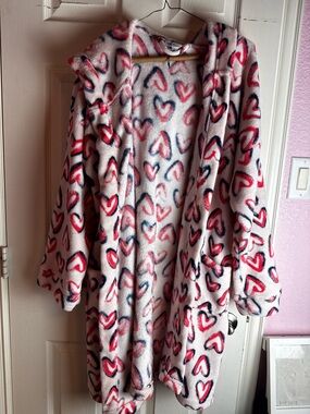 Plush Heart Print Hooded Robe - Pink, Red, Navy Vera Bradley l/xl